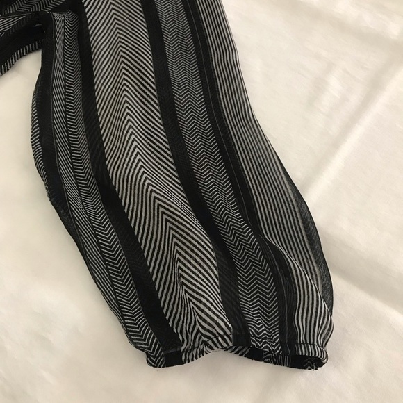 Liz Claiborne Sheer Long Sleeve Boho Blouse Top - Picture 6 of 11